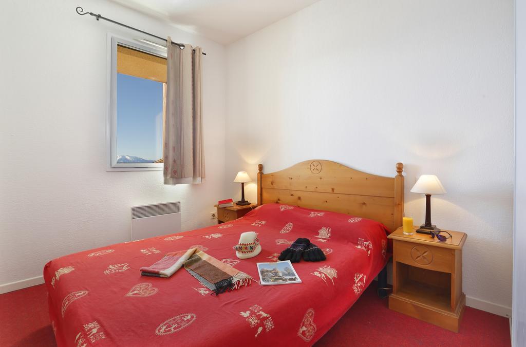 Residence Nemea Les Chalets Du Belvedere Font-Romeu-Odeillo-Via Екстериор снимка