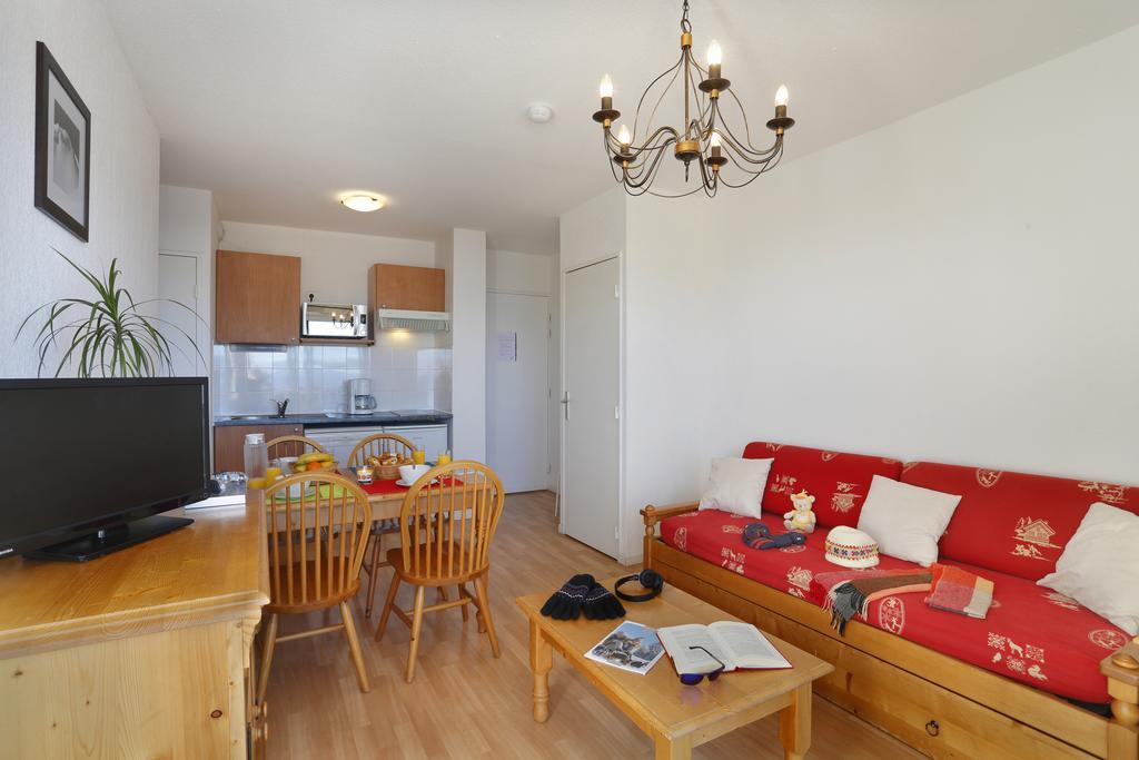 Residence Nemea Les Chalets Du Belvedere Font-Romeu-Odeillo-Via Екстериор снимка