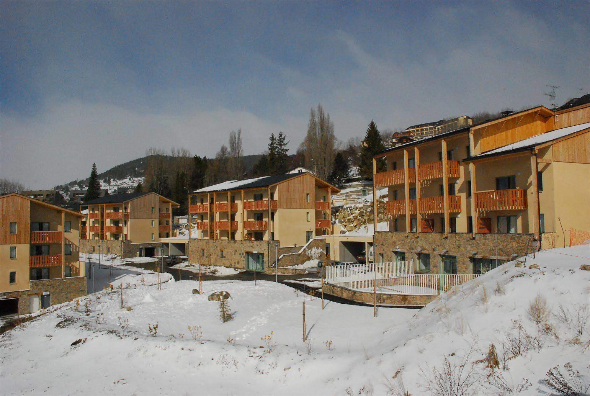 Residence Nemea Les Chalets Du Belvedere Font-Romeu-Odeillo-Via Екстериор снимка