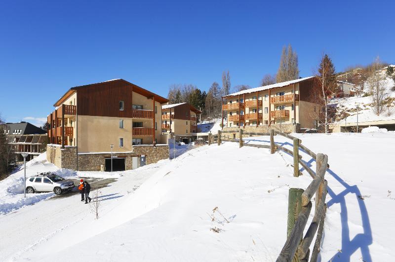 Residence Nemea Les Chalets Du Belvedere Font-Romeu-Odeillo-Via Екстериор снимка